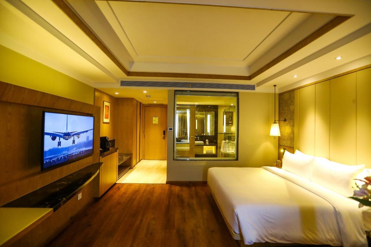 Radisson Bhopal Hotel Exterior foto